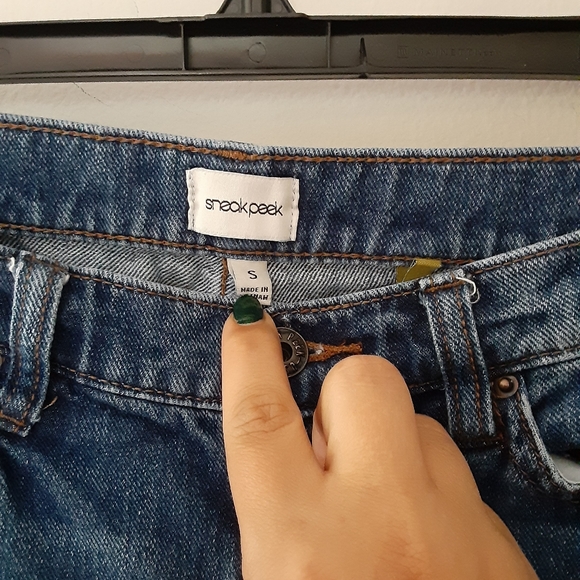 Sneak Peak Relaxed Jeans - Picture 6 of 7